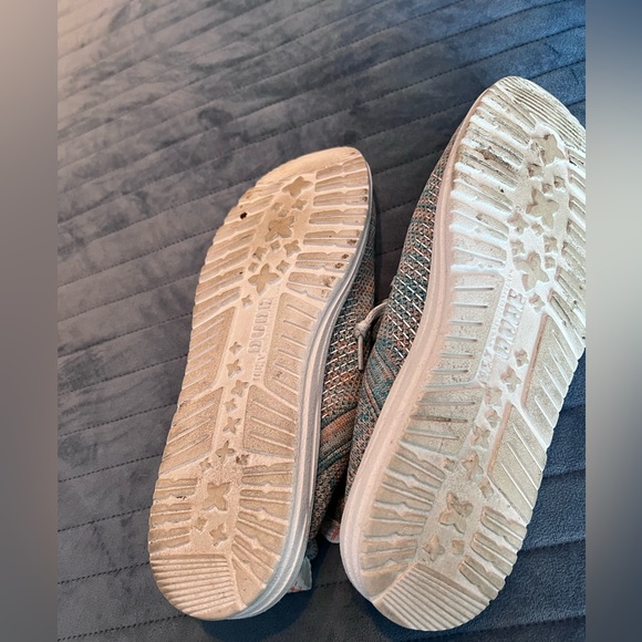 Hey dudes size 9, only worn few times - Picture 3 of 5